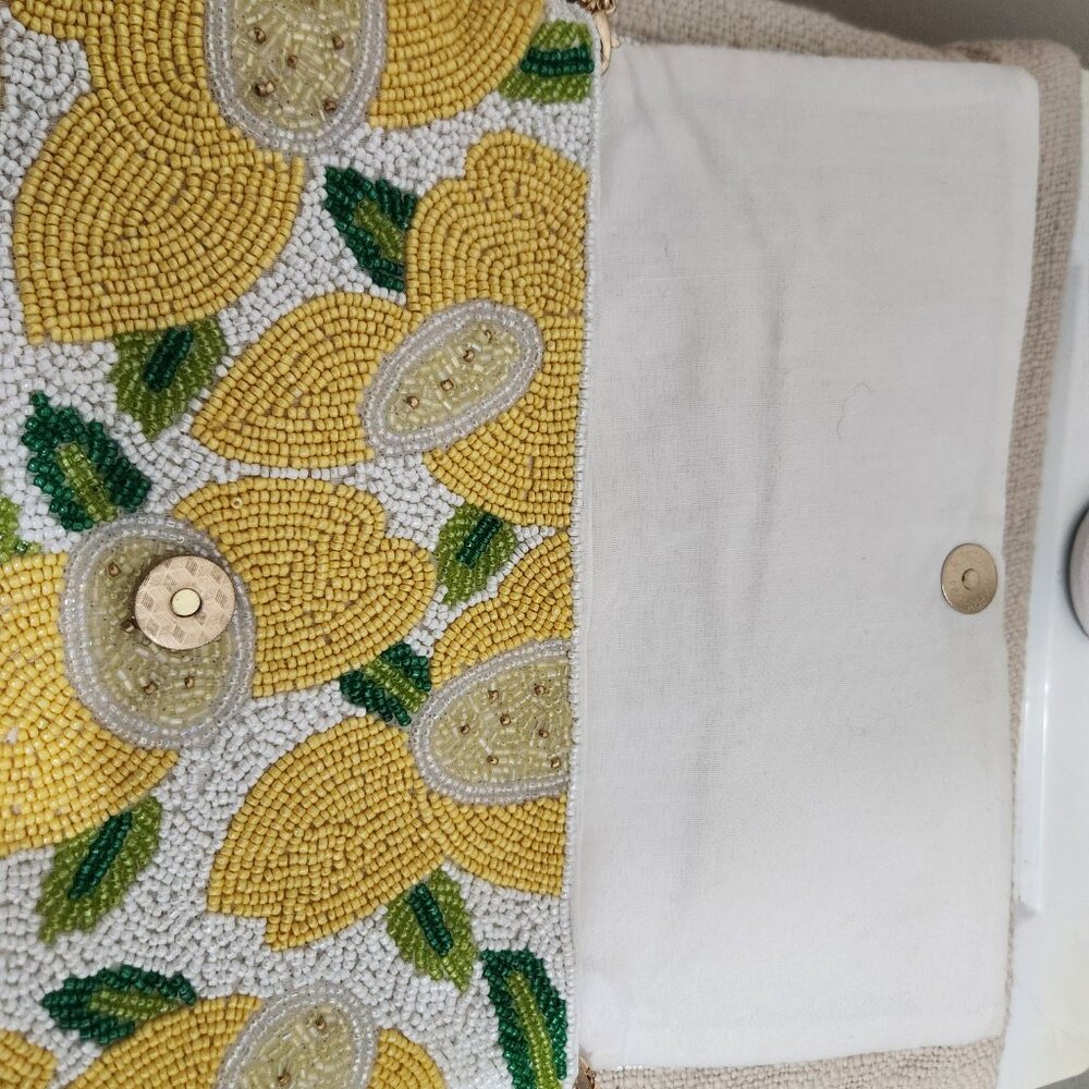 Lemon beaded crossbody made in India - Picture 4 of 6